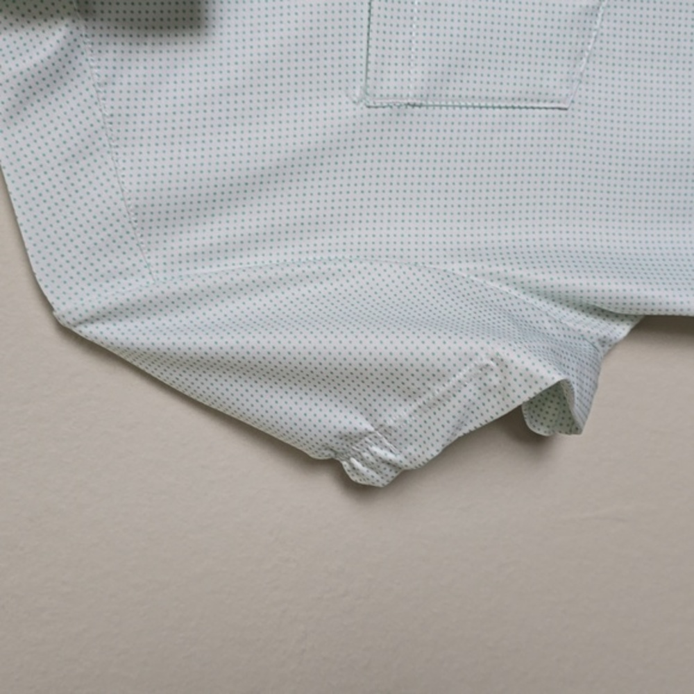 Women's Nike Golf Shirt - Picture 3 of 5